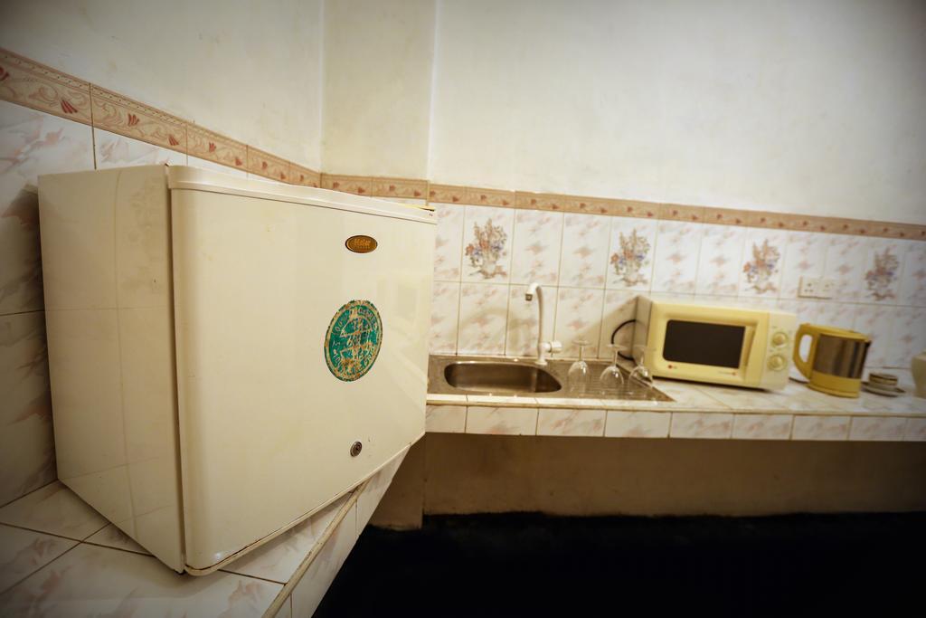 Travellers Home Канди Экстерьер фото