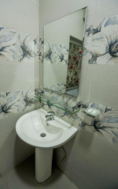 Travellers Home Канди Экстерьер фото